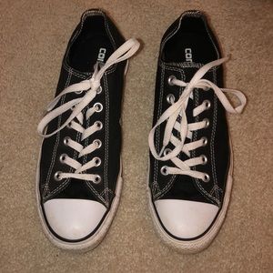 black low top converse